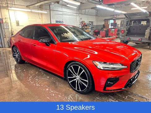 Used 2019 Volvo S60 T6 R-Design AWD/4WD image 2