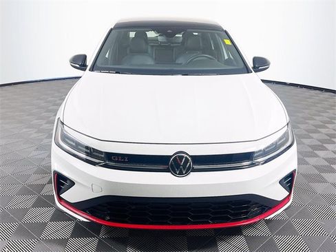 Used 2025 Volkswagen Jetta GLI Autobahn image 3