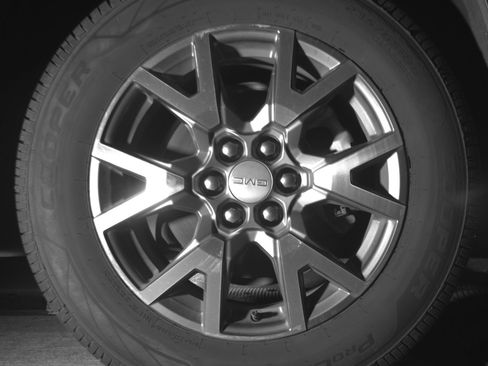 Used 2023 GMC Acadia SLT AWD/4WD image 13