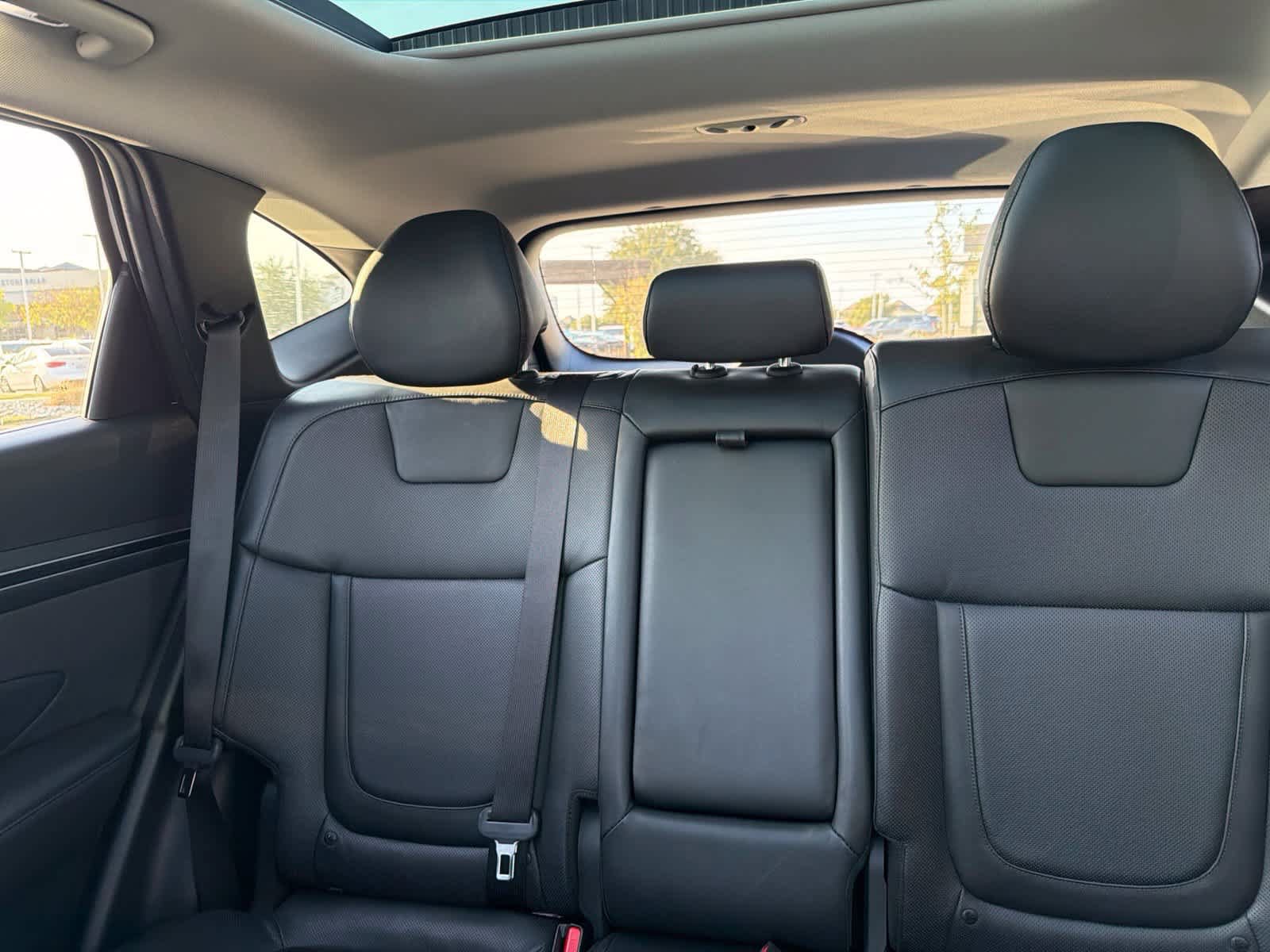 Used 2022 Hyundai Tucson Limited AWD/4WD image 5