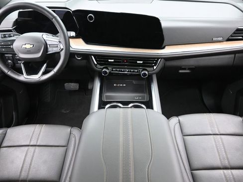 Certified 2025 Chevrolet Tahoe High Country w/ Sun And Tow Package image 15