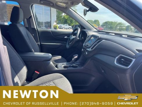 Used 2024 Chevrolet Equinox LT FWD image 21