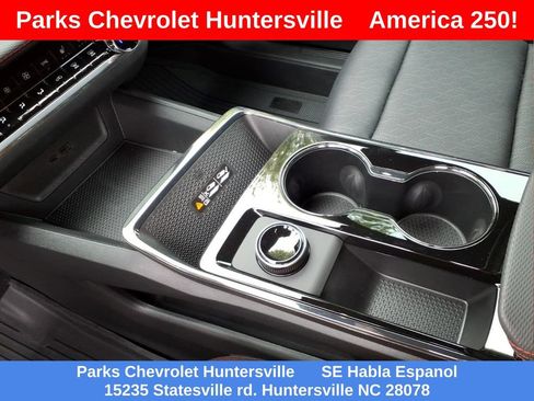 New 2027 Chevrolet Equinox RS w/ Convenience Package III FWD image 9