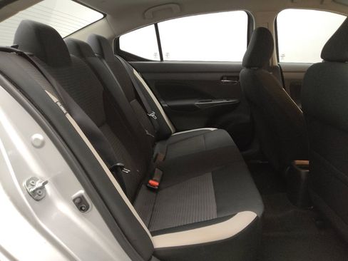 Used 2021 Nissan Versa SV FWD image 19