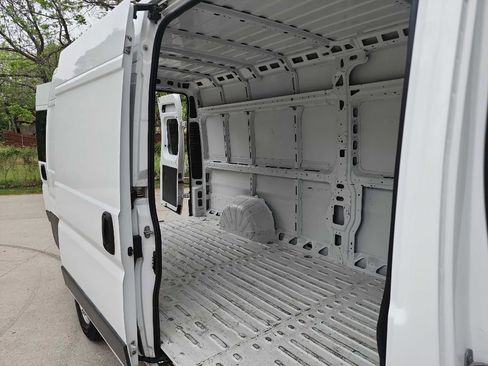 Used 2015 RAM ProMaster 3500 image 26