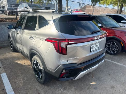 Certified 2024 Kia Seltos EX FWD image 3