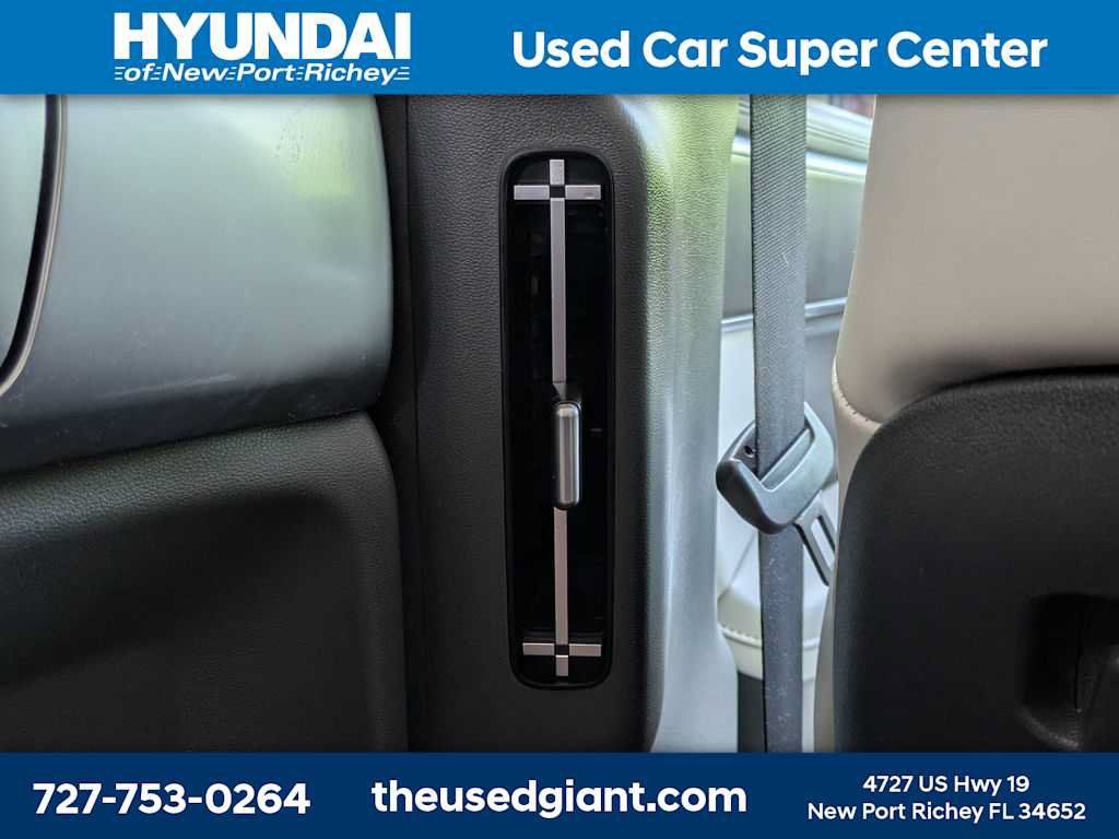 Certified 2024 Hyundai Santa Fe SEL AWD/4WD image 19
