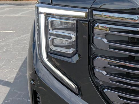 Used 2026 GMC Sierra 1500 Denali Ultimate AWD/4WD image 9