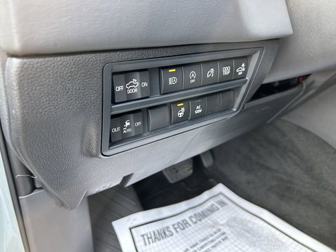 Used 2024 Toyota Tundra Platinum image 8