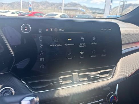 Used 2025 Chevrolet Equinox RS AWD/4WD image 23