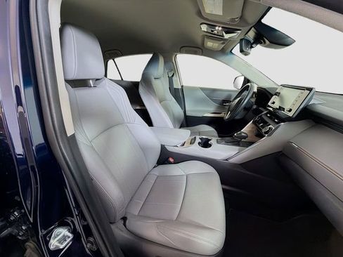 Used 2021 Toyota Venza XLE w/ Softex Package AWD/4WD image 26