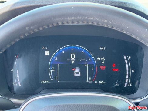 Certified 2024 Toyota Corolla Cross XLE w/ Convenience Package image 24