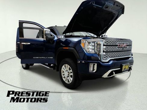 Used 2020 GMC Sierra 2500 Denali w/ Denali Ultimate Package AWD/4WD image 11