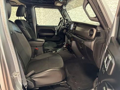 Used 2021 Jeep Wrangler Unlimited Sport image 11