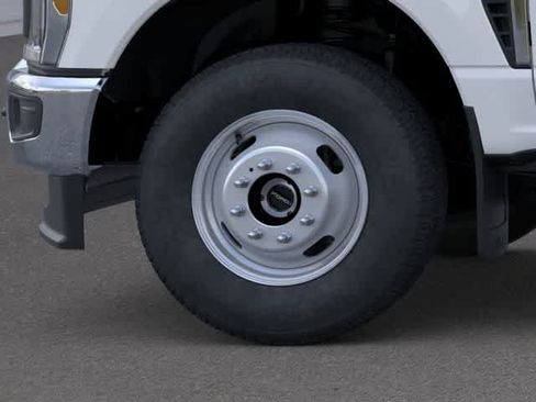 New 2026 Ford F350 XL w/ FX4 Off-Road Package AWD/4WD image 19