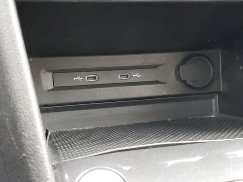 Used 2024 Volkswagen Tiguan S image 23