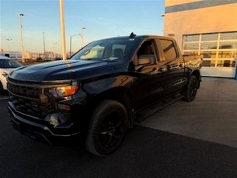 Used 2022 Chevrolet Silverado 1500 Custom w/ LPO, Dark Essentials Package image 4