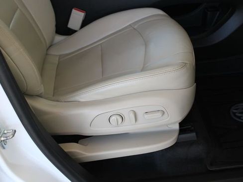 Used 2020 Buick Enclave Essence w/ Trailering Package, 5000 lbs. image 26