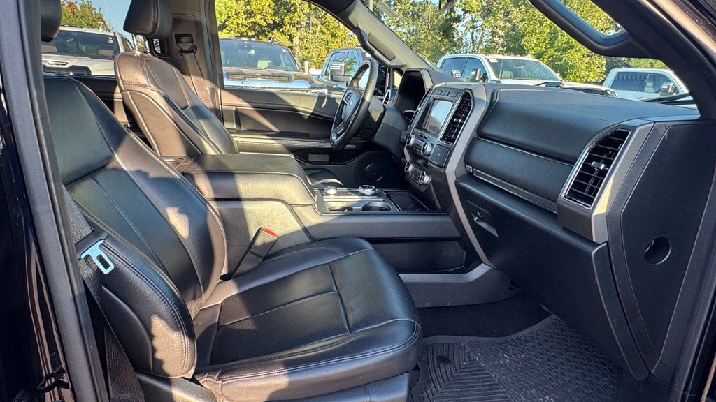 Used 2021 Ford Expedition XLT AWD/4WD image 13