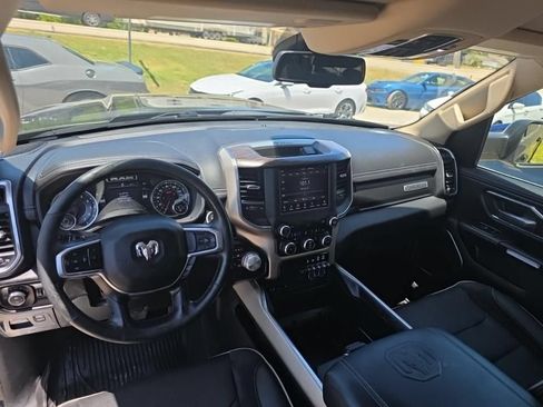 Used 2019 RAM 1500 Laramie AWD/4WD image 7