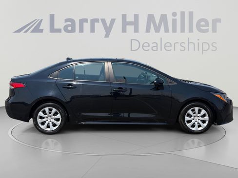 Used 2024 Toyota Corolla LE FWD image 6