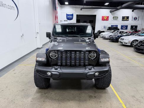 Used 2022 Jeep Gladiator Sport AWD/4WD image 16