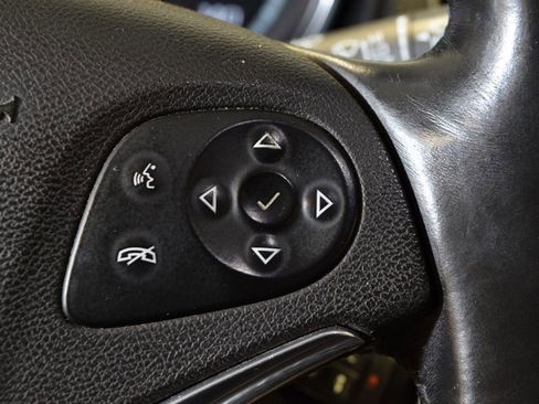 Used 2015 Chevrolet Impala LT w/ Convenience Package image 19