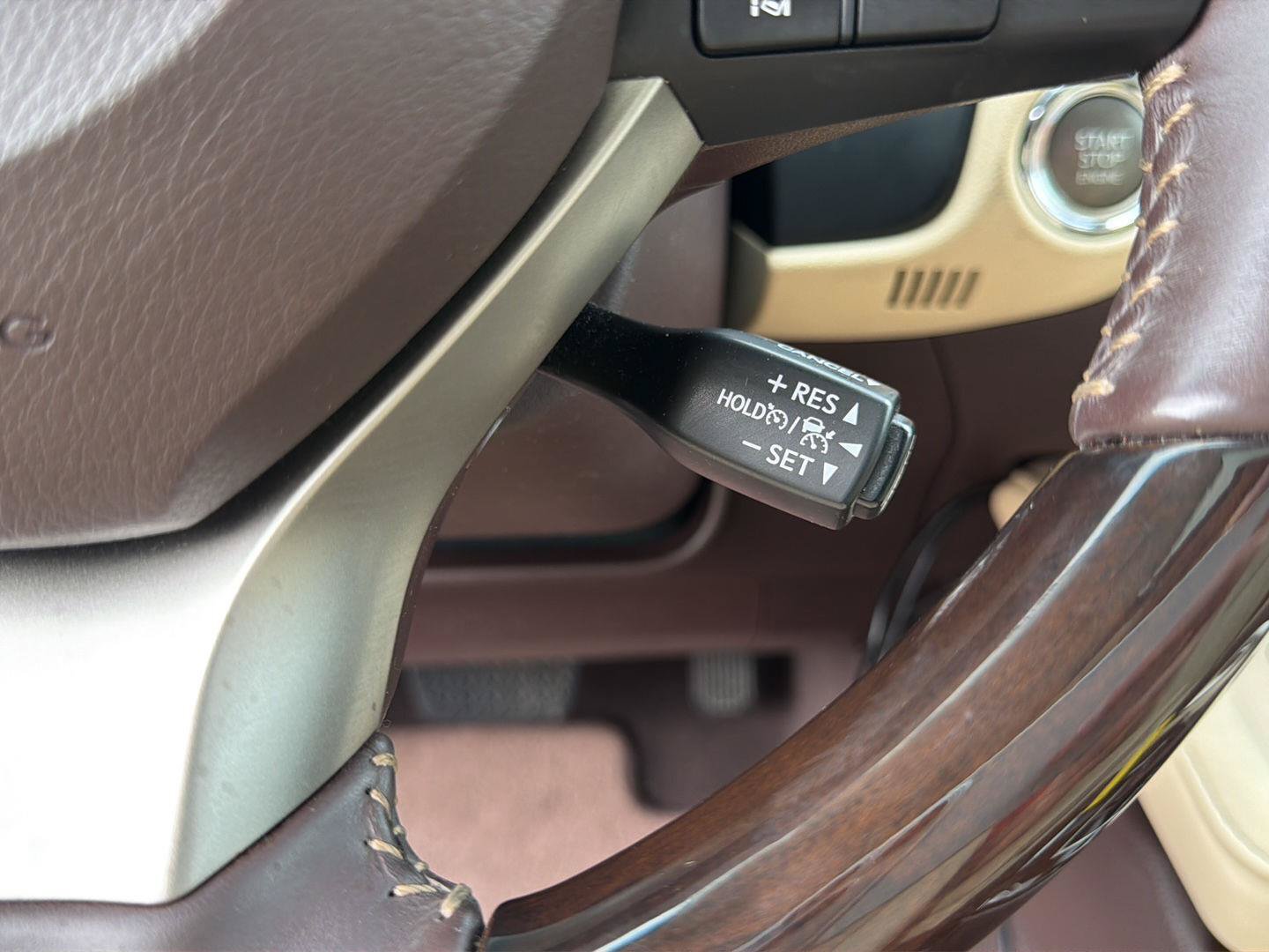 Used 2016 Lexus ES 350 w/ Luxury Package w/Wood Trim FWD image 20
