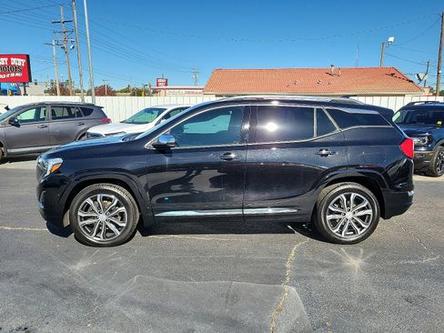 Used 2018 GMC Terrain Denali w/ Advanced Safety Package image 4
