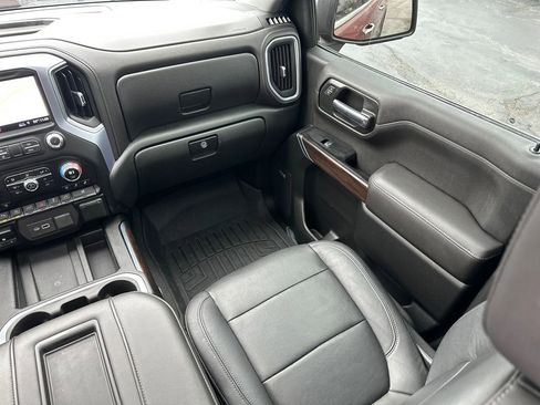 Used 2019 GMC Sierra 1500 SLT w/ SLT Premium Plus Package image 17