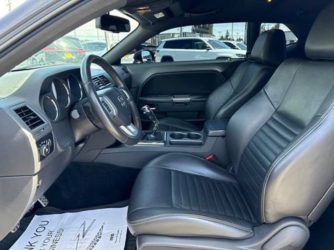 Used 2013 Dodge Challenger R/T Plus RWD image 23