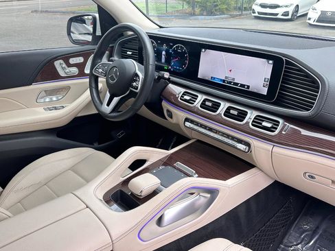 Used 2021 Mercedes-Benz GLE 450 4MATIC w/ AMG Line Exterior image 18