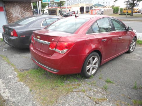 Used 2014 Chevrolet Cruze LT w/ Sun, Sound and Sport Package FWD image 3