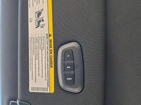 New 2025 Chrysler Pacifica Limited w/ Trailer Tow Group FWD image 48