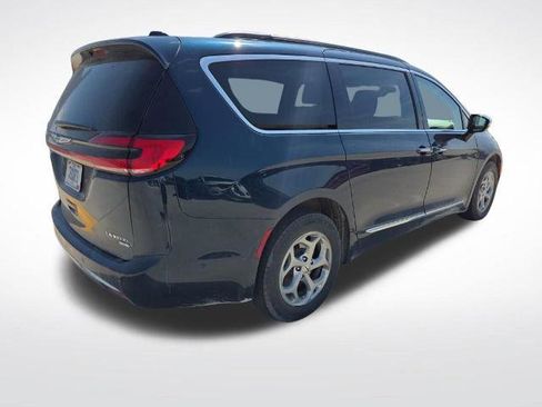 Used 2023 Chrysler Pacifica Limited w/ Uconnect Theater Family Group AWD/4WD image 39