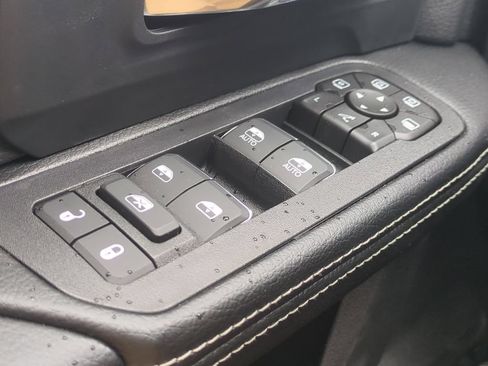 New 2026 RAM 3500 Laramie AWD/4WD image 25