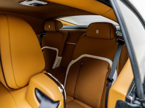 Used 2024 Rolls-Royce Spectre w/ Spectre Launch Package AWD/4WD image 38