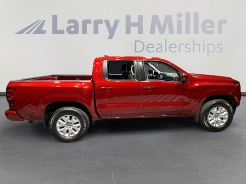 Certified 2023 Nissan Frontier SV w/ Technology Package AWD/4WD image 6