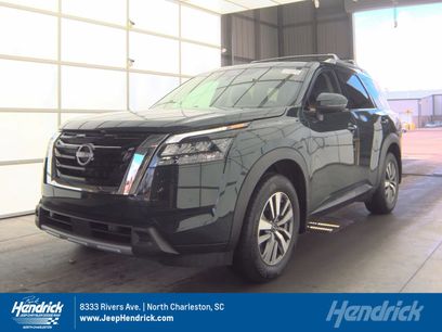 Used 2025 Nissan Pathfinder SL