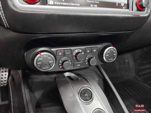 Used 2016 Ferrari California T image 24