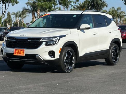 Used 2024 Kia Seltos EX FWD image 7