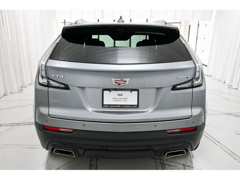 Used 2023 Cadillac XT4 Sport AWD/4WD image 6