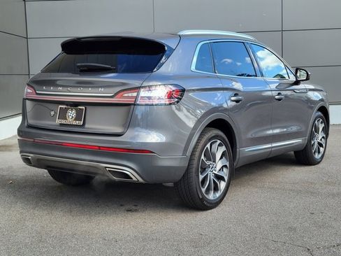 Used 2022 Lincoln Nautilus Reserve image 9