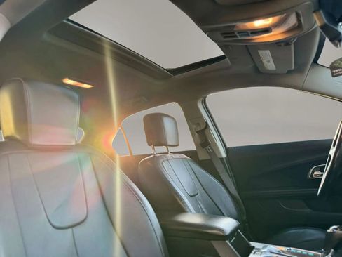 Used 2017 Chevrolet Equinox LT w/ Midnight Edition image 19