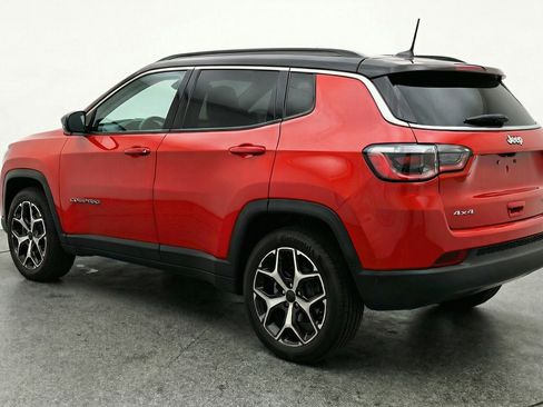 Used 2025 Jeep Compass Limited image 6