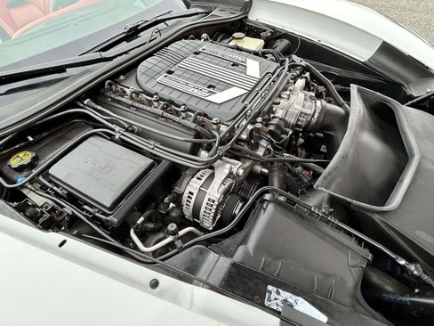 Used 2016 Chevrolet Corvette Z06 w/ 2LZ Preferred Equipment Group image 13