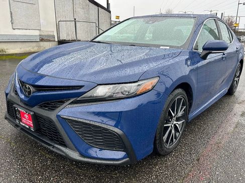 Certified 2024 Toyota Camry SE w/ Cold Weather Package image 1