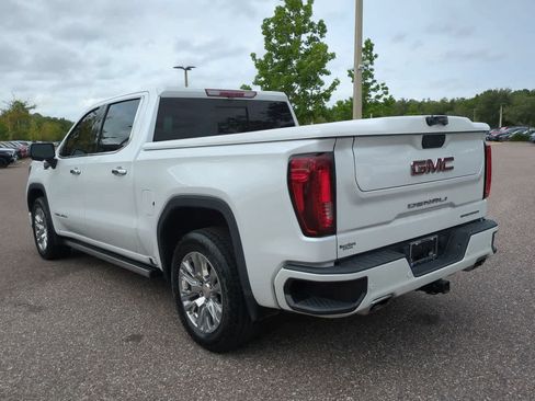 Used 2023 GMC Sierra 1500 Denali w/ Technology Package AWD/4WD image 4