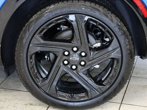 New 2025 Chevrolet Equinox EV RS image 3