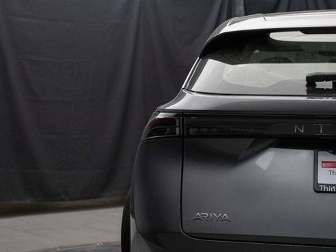 Used 2024 Nissan Ariya FWD image 12